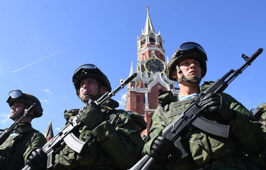    «У границ неспокойно. Нужна большая и хорошо вооруженная армия»: россиян предупредили о возможной войне