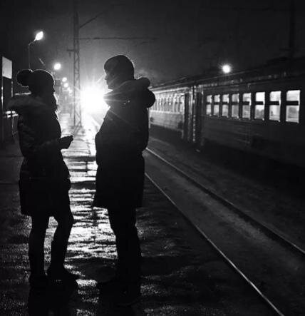 Вокзал, поеед, "последнее прощай".