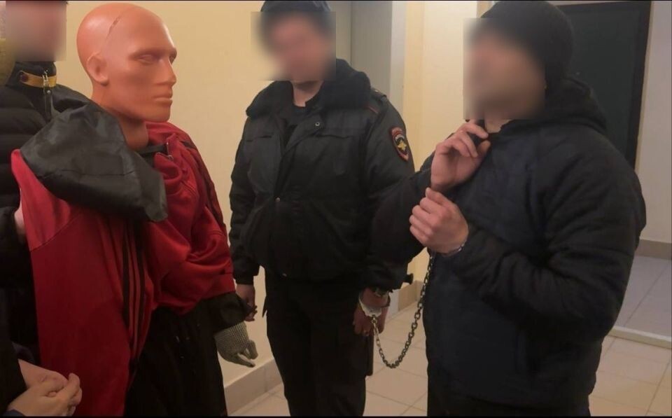    Задержанный дает показания. Источник: СУ СК России по Новосибирской области