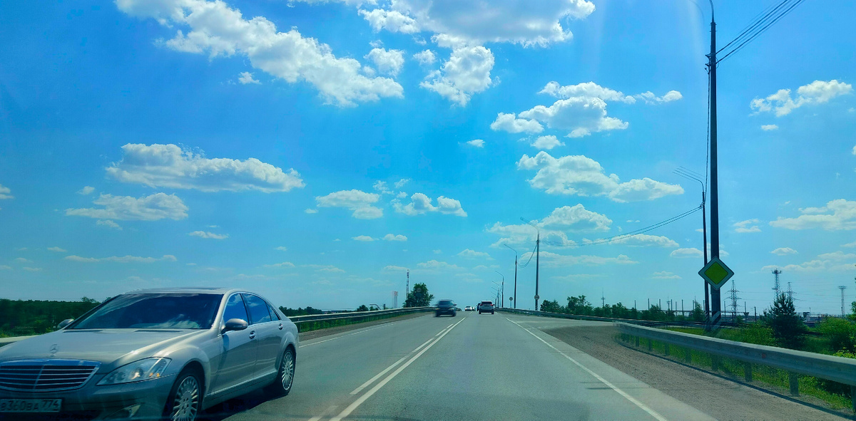 Неуважение провоцирует неуважение. Насилие вызывает насилие. Когда сильные обижают слабых, проигрывают все. Уважайте других, даже если они не соглашаются с вами. Всегда помните о сострадании.“ —  Мэрил Стрип