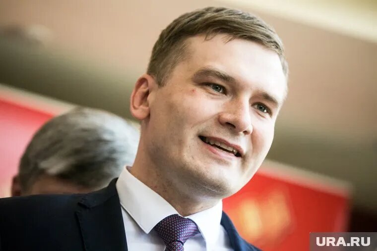 Хакасский губернатор Валентин Коновалов воспользовался спорами в ЕР по поводу кандидата в мэры. Фото: Владимир Андреев © URA.RU