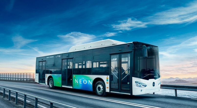 газомоторный автобус «ЛОТОС» НЕОН (»АЗ РариТЭК»)