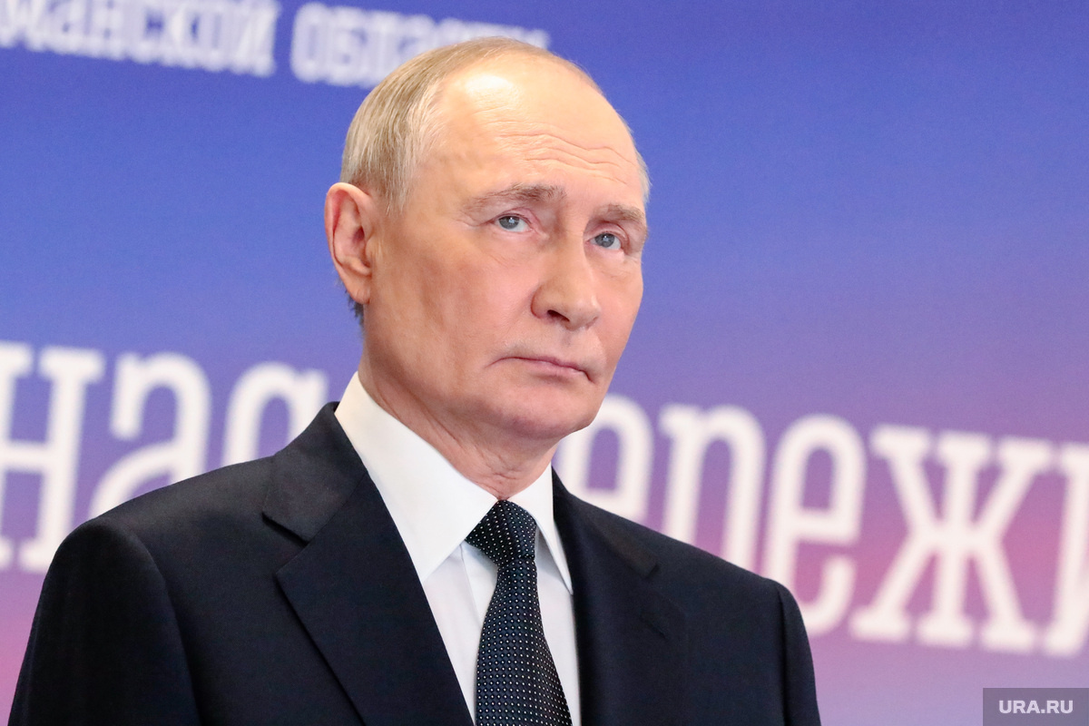 Президент России сделал ряд резонансных заявлений на встрече с волнтерами в Курской области. Фото: Роман Наумов © URA.RU