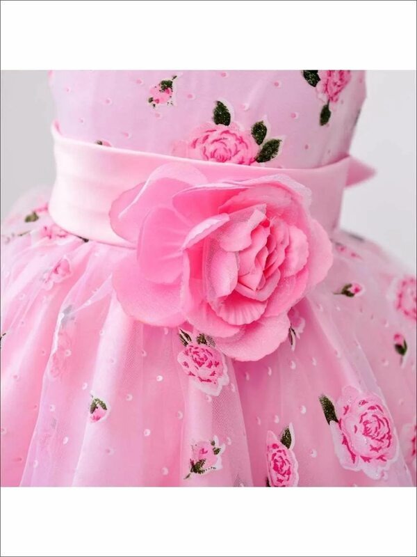 Розовое платье для девочки.