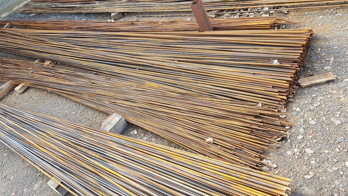 Материалы дорожают и работа. Единственный способ держать привлекательную цену - халтурить.