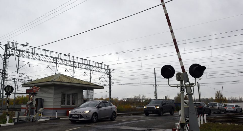   Железнодорожный переезд в Москве / Медиасток.рф
