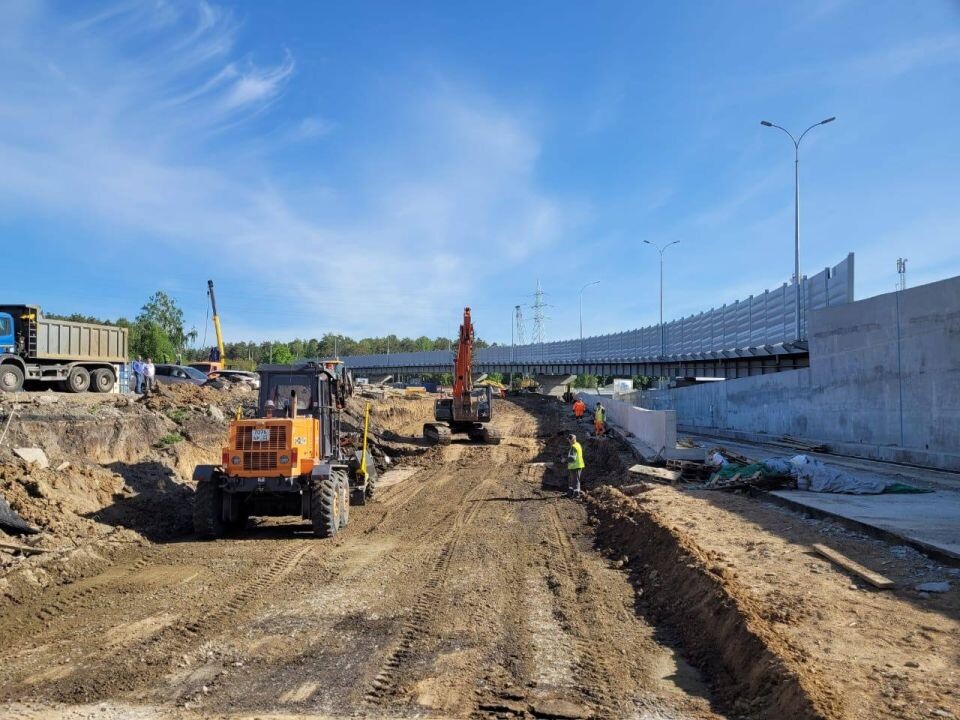    Строительство развязки на Змеиногорском тракте, май 2025. Источник: t.me/mintrans22