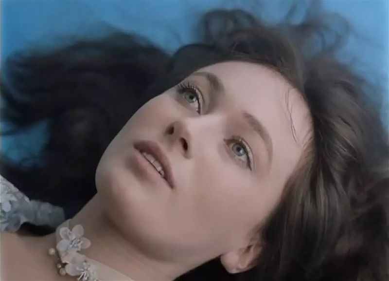 Кадр из фильма «Жестокий романс»