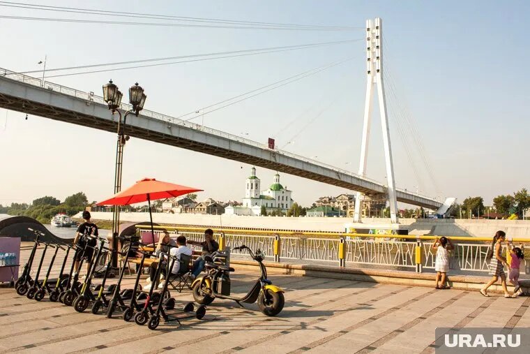 Нейросеть обработала самые знаменитые достопримечательности города. Фото: Денис Моргунов © URA.RU