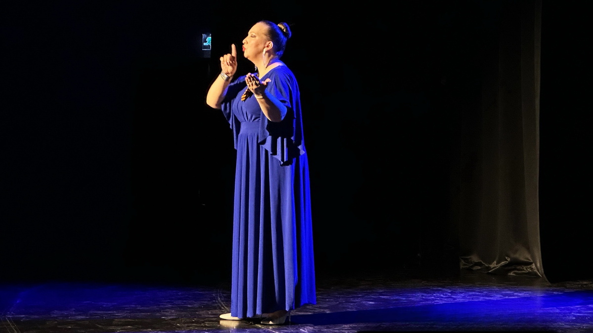    Ансамбль жестовой песни «Поющие руки» - впервые на гастролях в Югре