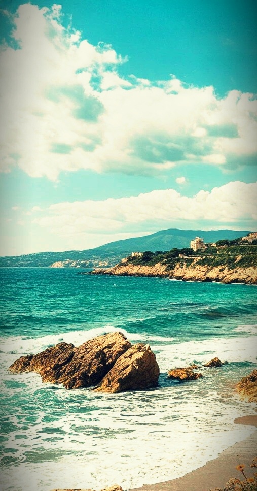 Изображение взято из нейросети Шедеврум