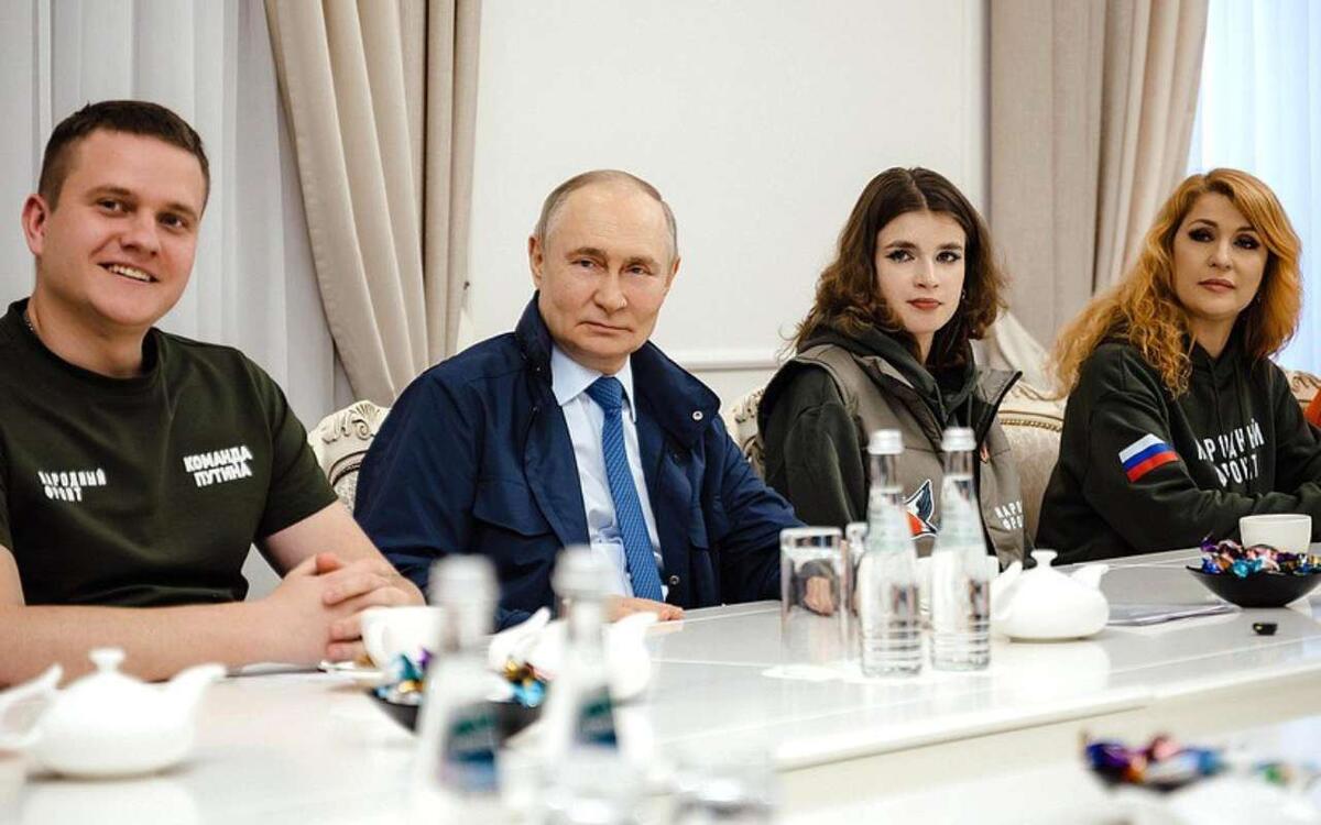    Ежемесячная выплата жителям Курской области в размере 65 тыс. рублей будет продлена Фото с сайта Кремля