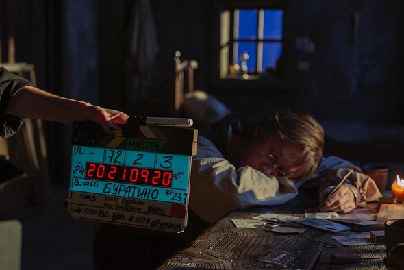     Бэкстейдж со съемочной площадки фильма «Буратино». Фото © Instagram (признан экстремистской организацией и запрещен на территории Российской Федерации) / vitalia_kornienko