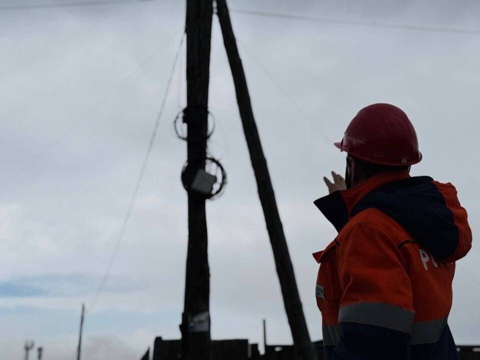    Кабеля на ЛЭП . Источник: "Россети Сибирь"