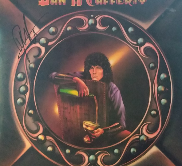 50 лет назад Маккаферти дебютировал в сольном статусе