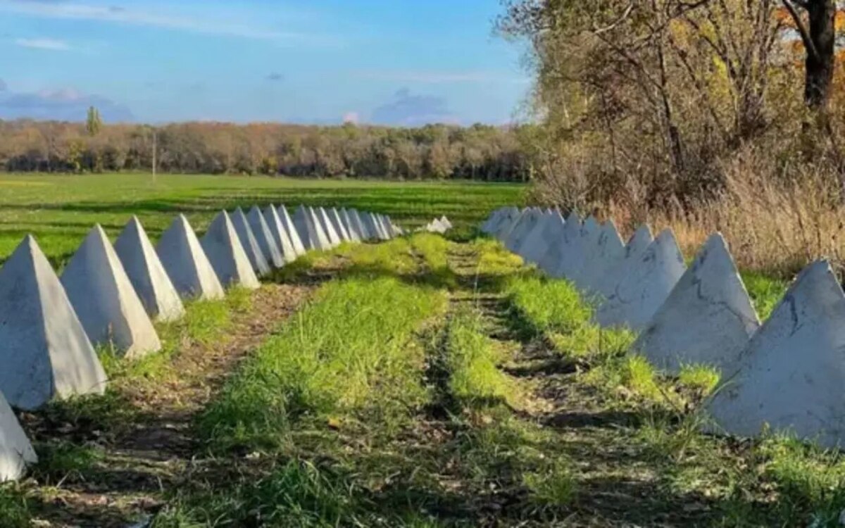   Власти Белгородской области подали иски к семи подрядчикам строительства оборонительных сооружений Фото: соцсети губернатора