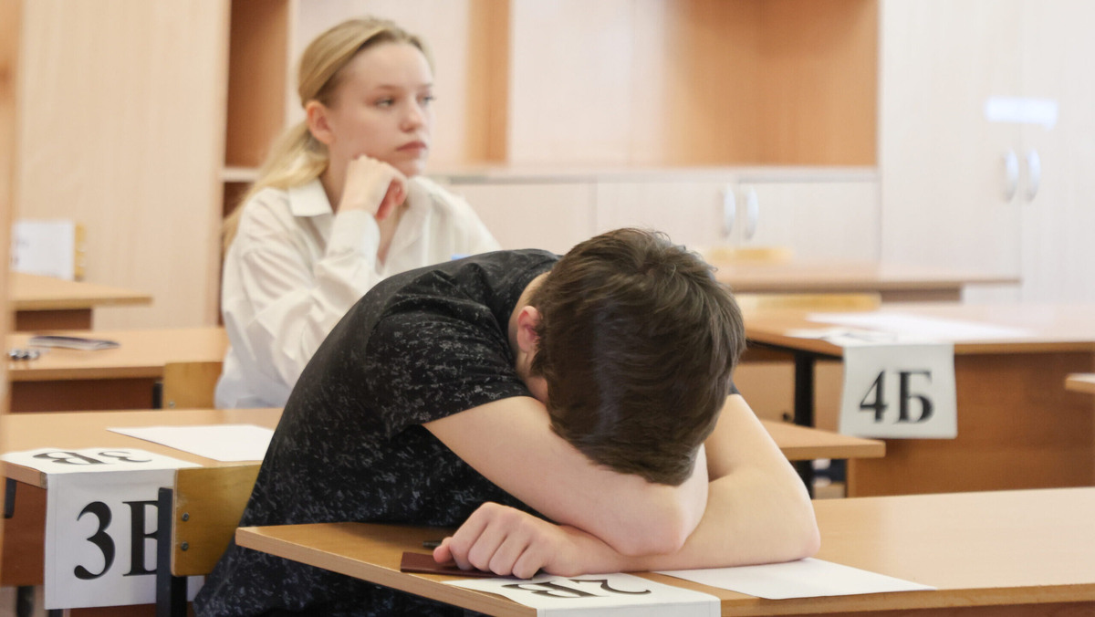    ОГЭ, ЕГЭ и другие аттестации – важное событие, но страх и бессилие не должны овладевать школьником. Фото: Belkin Aleksey / news.ru / www.globallookpress.com