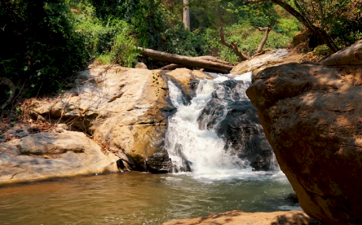 Водопад Mae Sa 