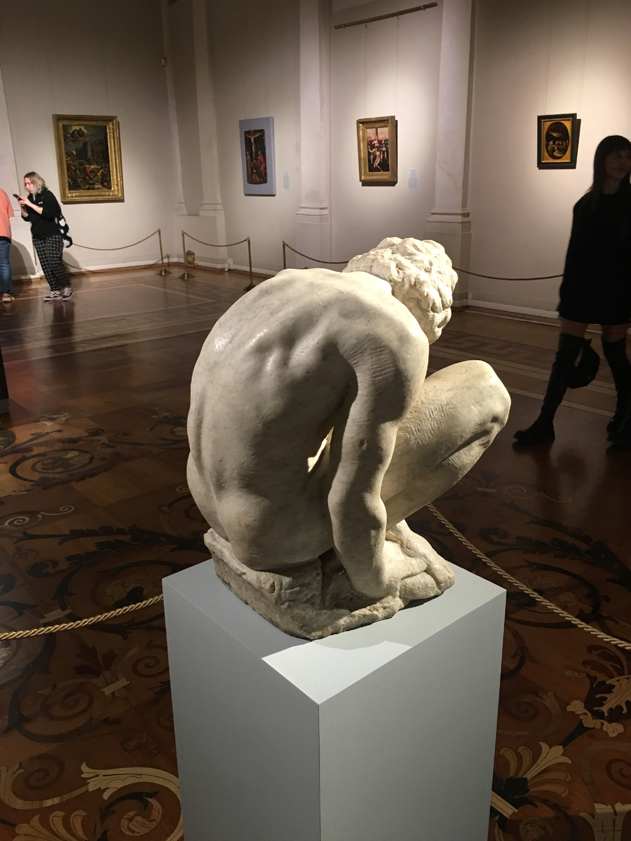 Микеланджело Скорчившийся мальчик 1530-34