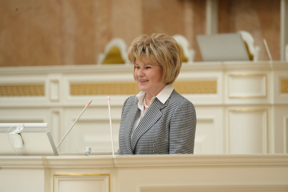 Вице-губернатор Ирина Потехина