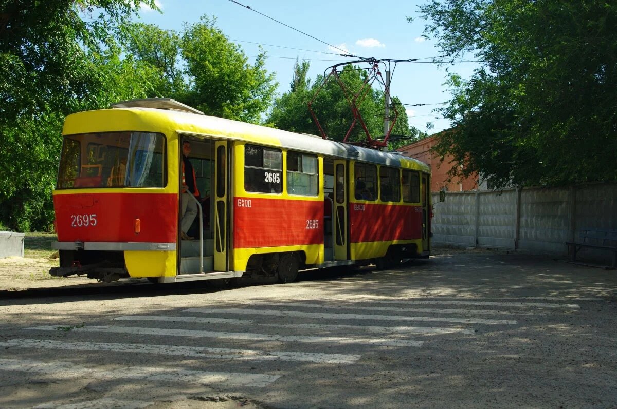    В Волгограде снова закрывают трамваи, вместо них будет ходить автобус