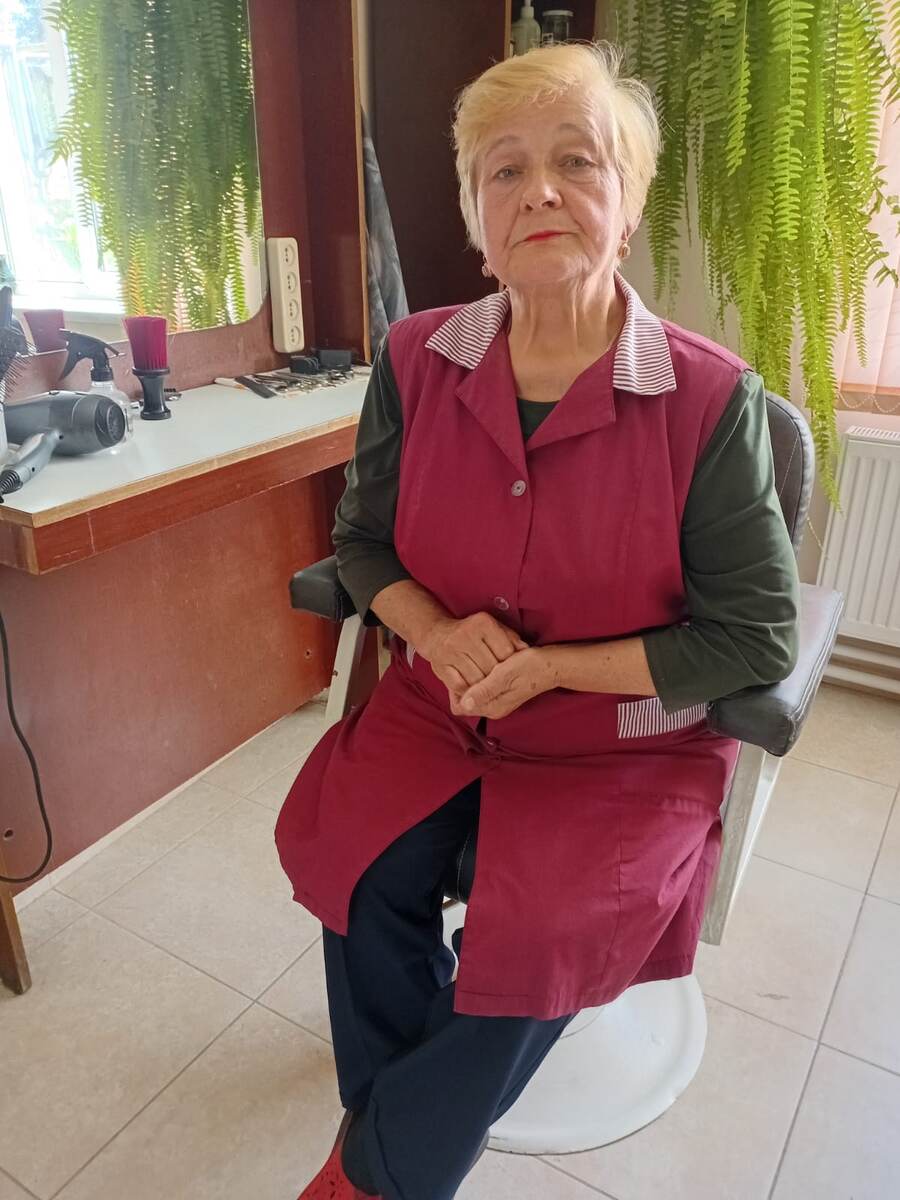 Парикмахер Татьяна Кононова помнит каждого клиента.