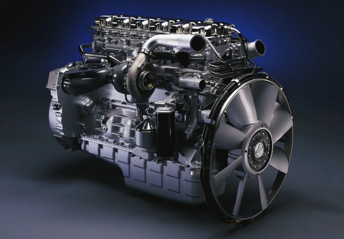 Дизельный двигатель 