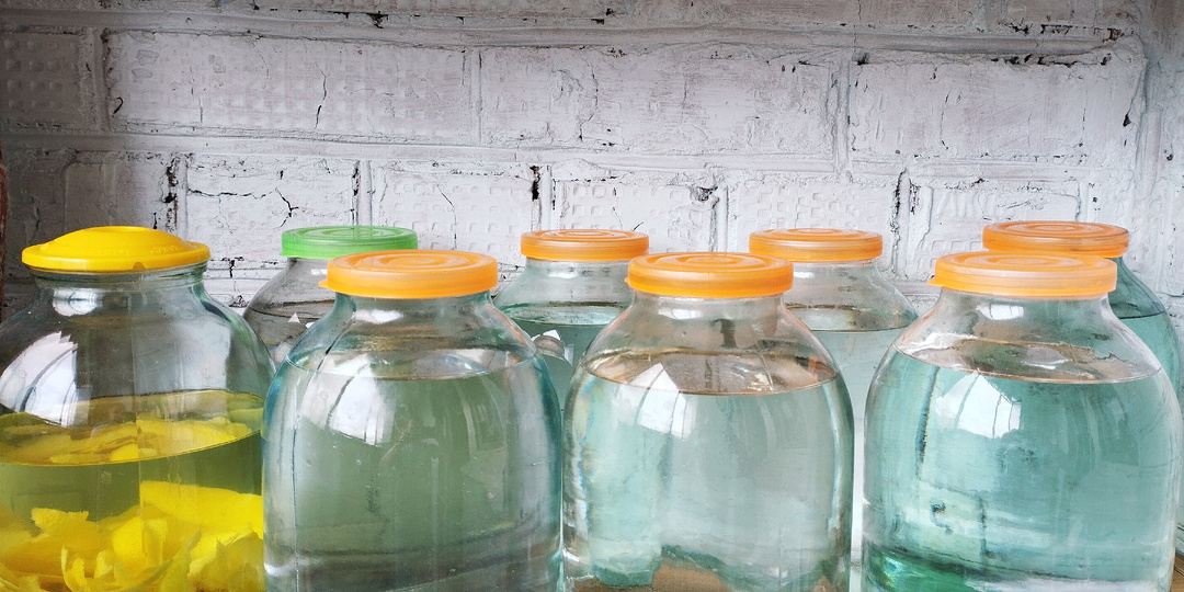 Сколько стоит самогон в 2025 году? Разбираем реальную себестоимость