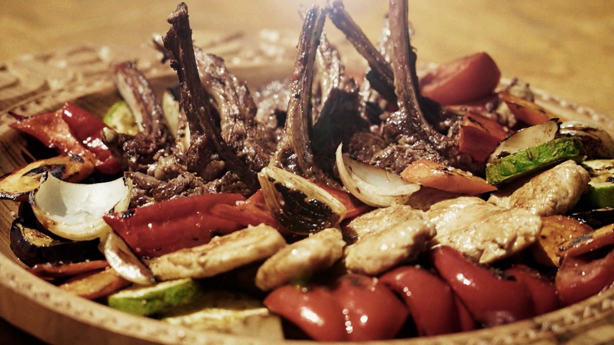 Кадр из программы "Покажи мне Азию"