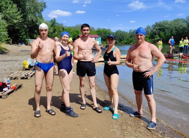    В Оренбурге прошёл первый Кубок области по зимнему плаванию Антон Пичурин