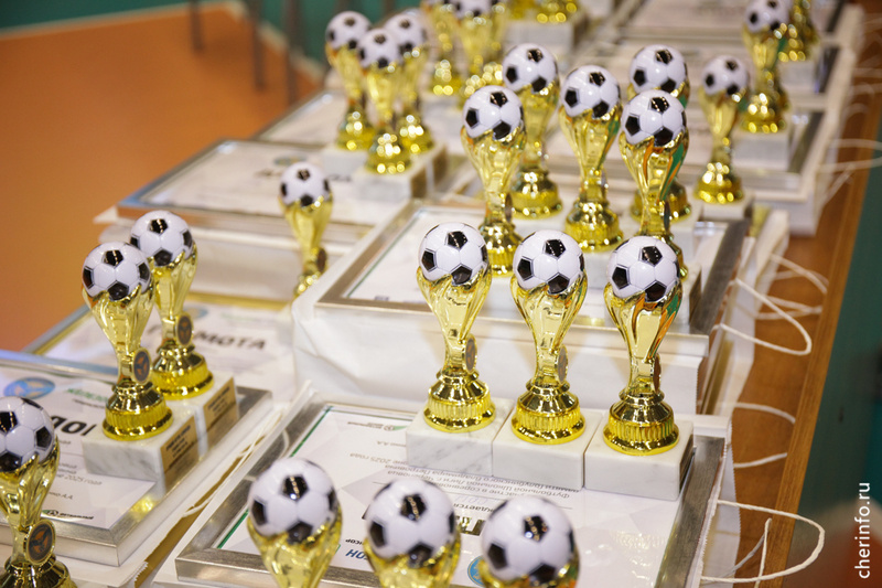    Торжественное закрытие чемпионата Футбольной школьной лиги прошло в спорткомплексе "Юбилейный".