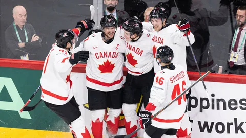 Сборная Канады, из открытых источников в Интернете 