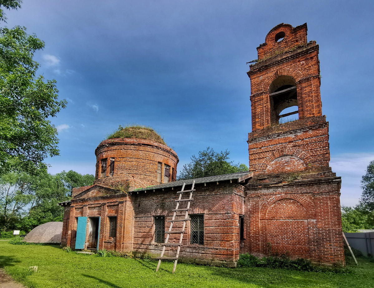 Завалово, церковь Димитрия Солунского