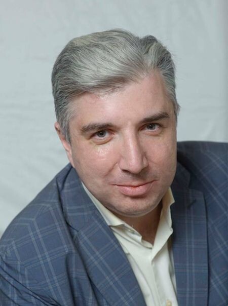 Арсений Замостьянов.