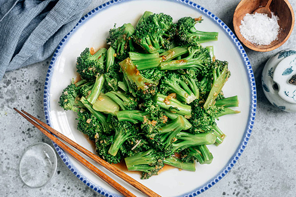 Брокколи с чесноком по-китайски — как из ресторана, только без доставки