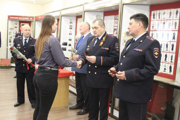    В Кировской области десять молодых сотрудников полиции получили офицерские погоны
