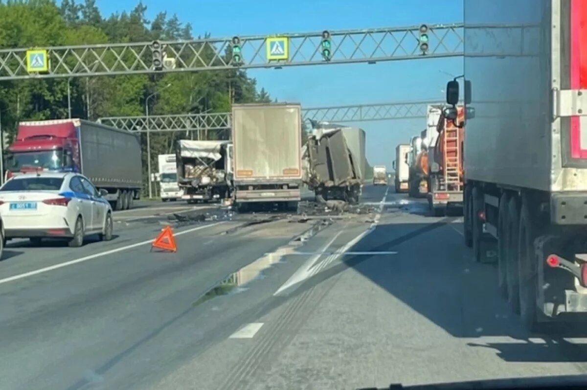    Под Вязниками снова столкнулись большегрузы