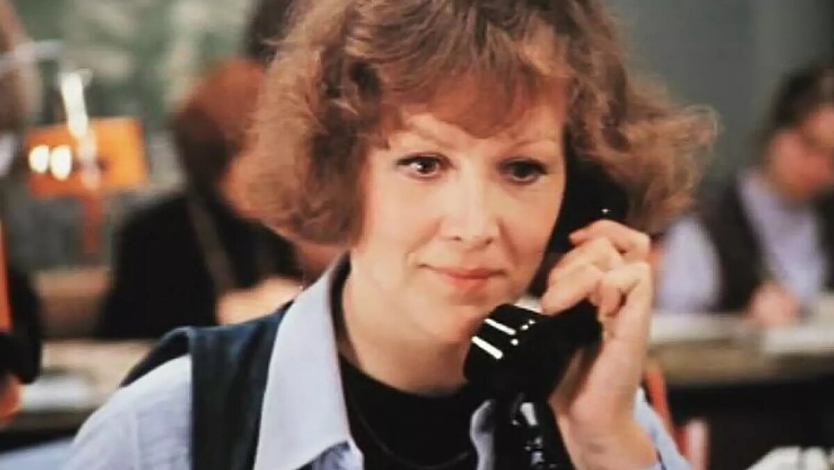    Надежда Репина. Фото: стоп-кадр из фильма «Служебный роман»