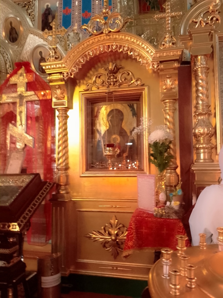 Чудотворная икона "Знамение"