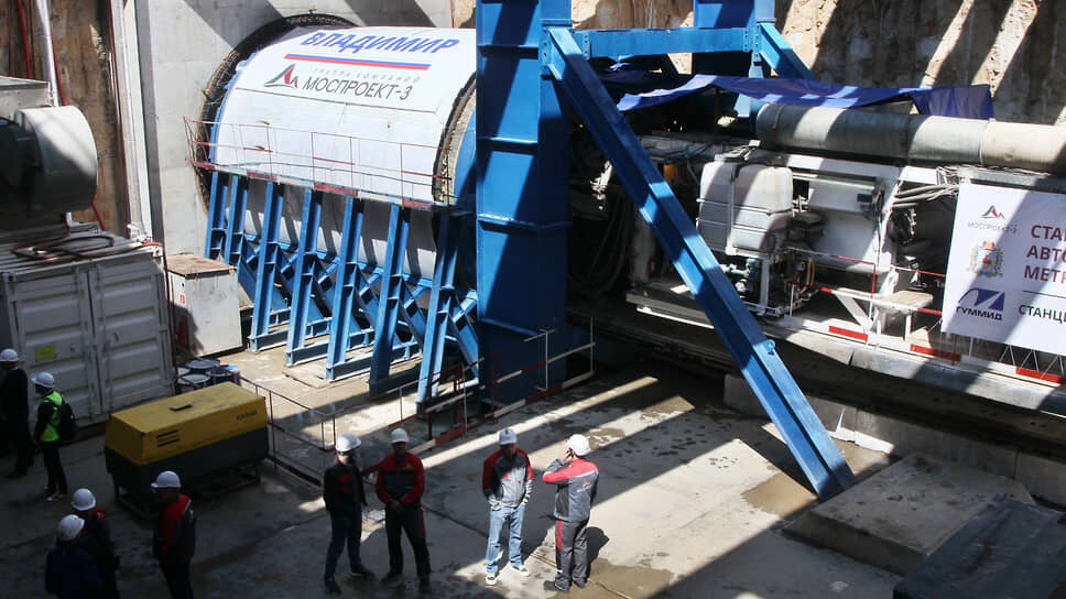 Запуск тоннелепроходческого щита «Владимир» во второй перегонный тоннель от станции «Сенная» до станции «Площадь Свободы».📷Фото: Роман Яровицын / Коммерсантъ