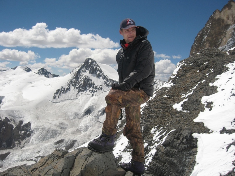 На фото Максим Богатырев