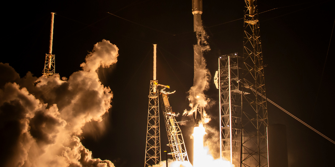 SpaceX отправили на орбиту 23 спутника Starlink G12-15