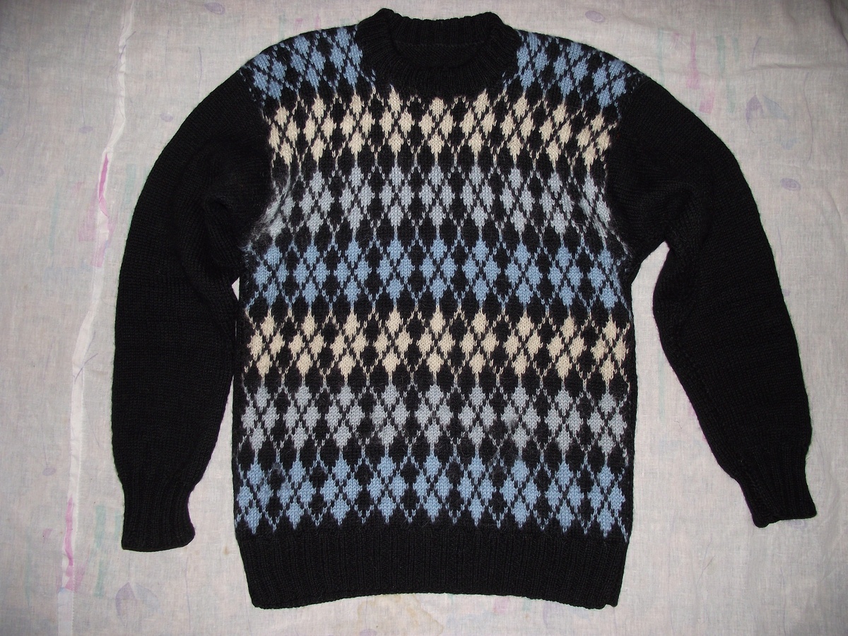 Джемпер мужу.