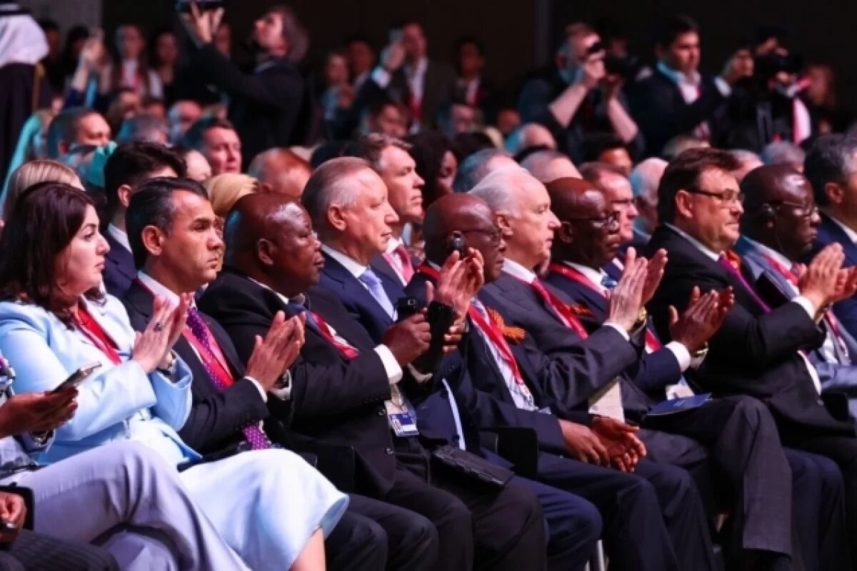    Более 5 600 участников из 80 стран приняли участие в ПМЮФ