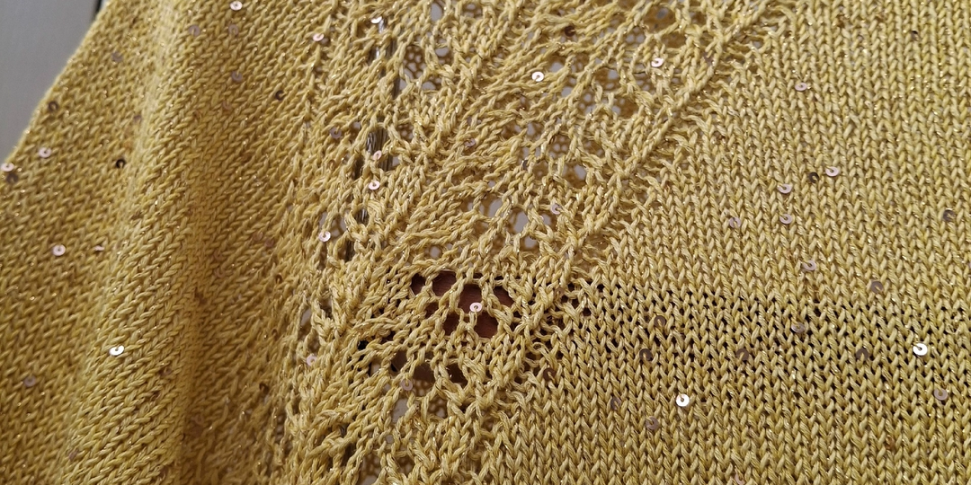 Узорные линии реглана — как придать изюминку любимому фасону.