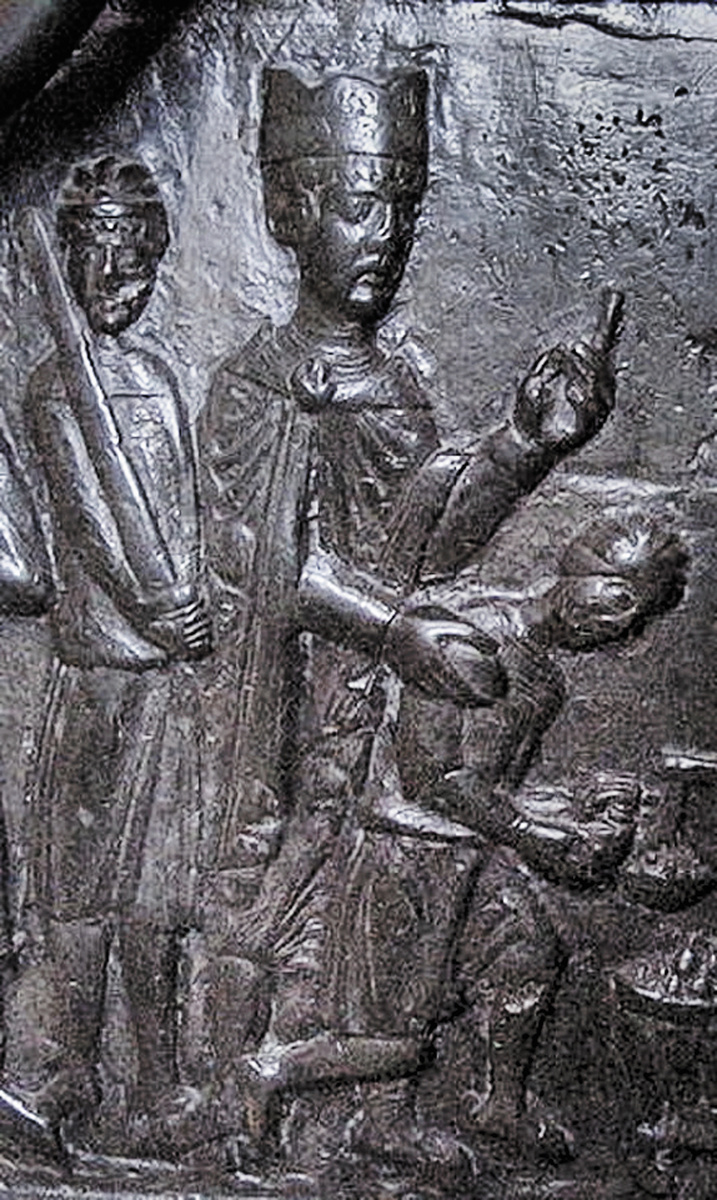 Болеслав Храбрый. Изображение на Гнезненских вратах, отлитых в XII веке. Гнезненский архикафедральный собор