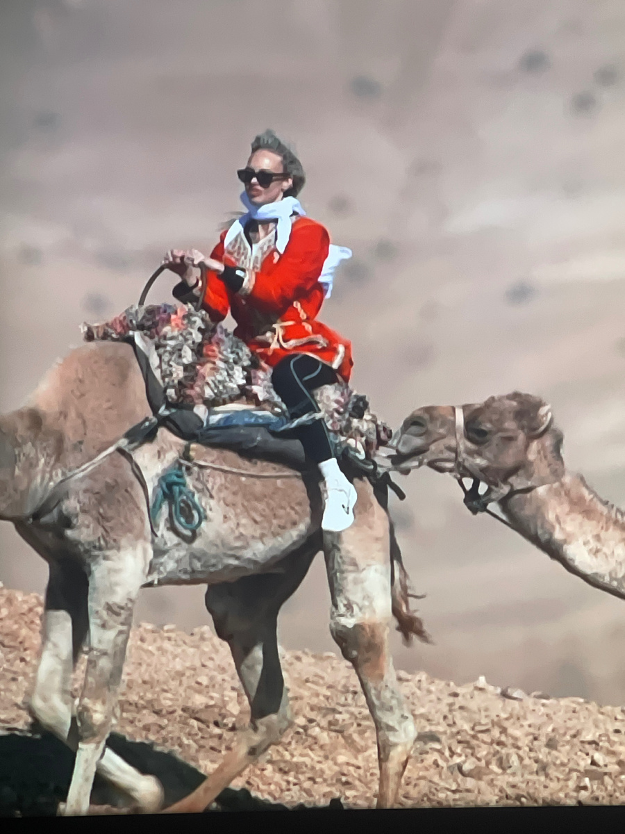 Неужели это Наденька Сысоева к нам пожаловала?