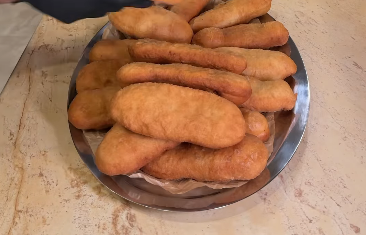 Вкуснейшие пирожки с мясом и картошкой: секреты домашней выпечки