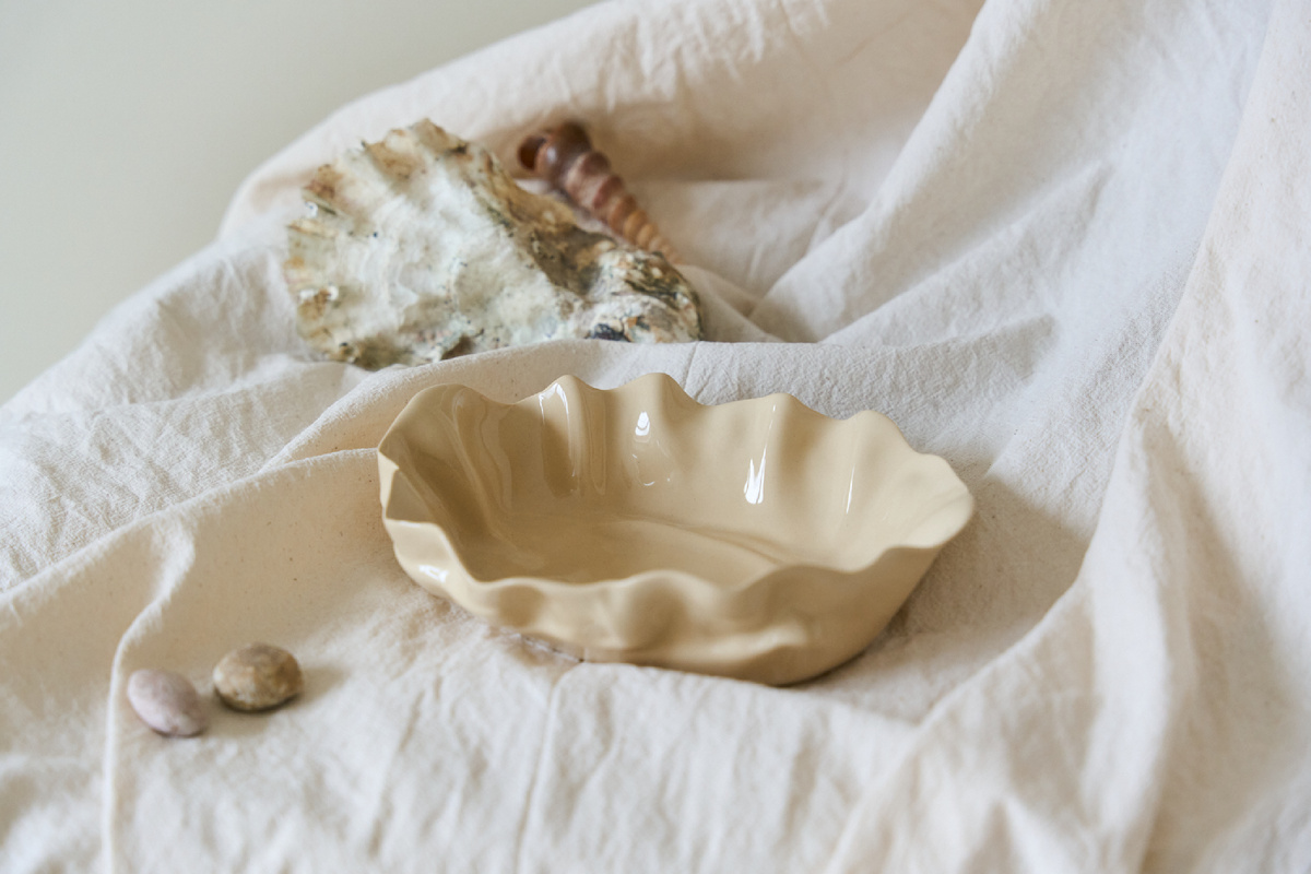 ТАРЕЛКА АМА БЕЖЕВАЯ 18,5Х16 СМ