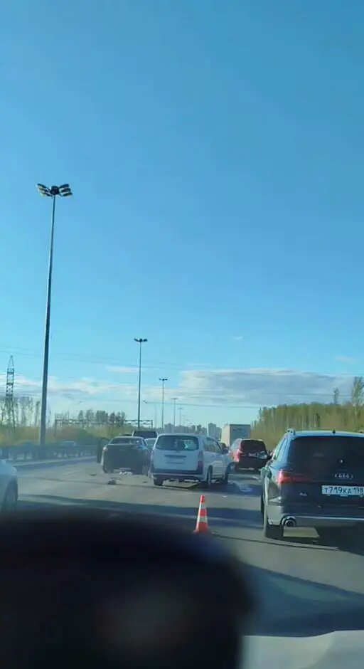    Фото: скриншот из видео в телеграм-канале «Мегаполис | ДТП и ЧП | Санкт-Петербург | Питер».